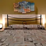 ゲストハウス Laura ジャルディーニ・ナクソス