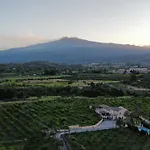 Laura 4*