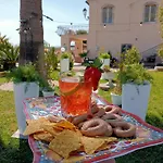 ゲストハウス Laura