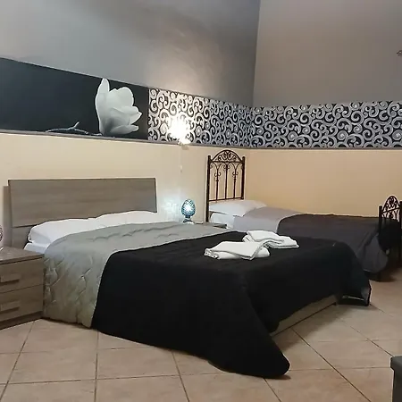 Laura ゲストハウス 4*