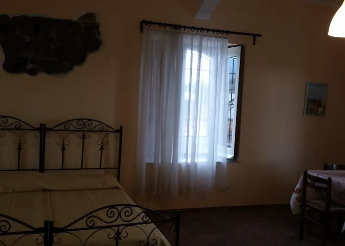 Guest house Laura 4*