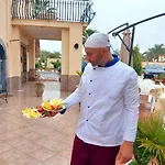 Laura 4* Giardini-Naxos