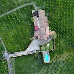 Laura 4* Giardini-Naxos