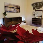 Laura Giardini-Naxos