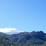 Laura Gasthuis Giardini-Naxos