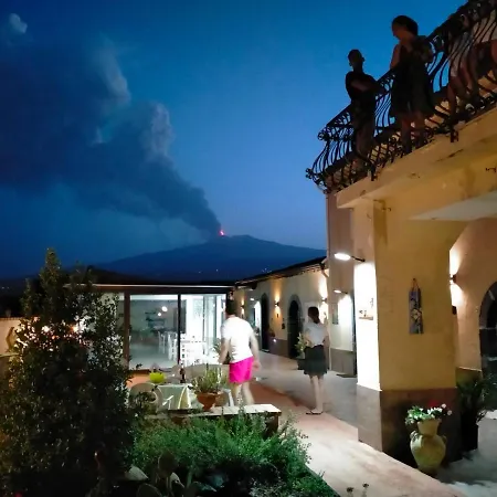 Laura بيت ضيافة جيارديني ناكسوس