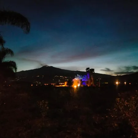 Laura Πανσιόν Giardini Naxos