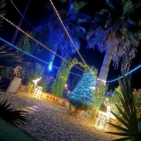Laura 4*