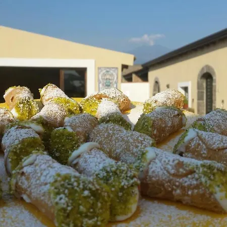 Guest house Laura Giardini Naxos