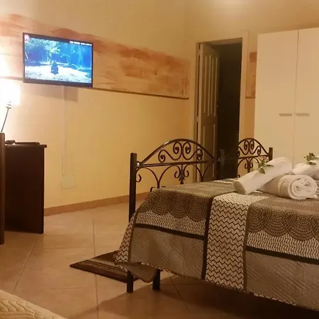 Laura Guest house Giardini Naxos