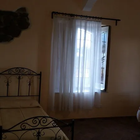 Casa de hóspedes Laura 4*