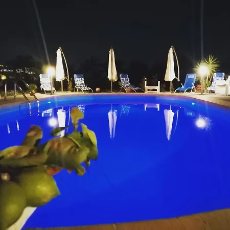 Laura بيت ضيافة