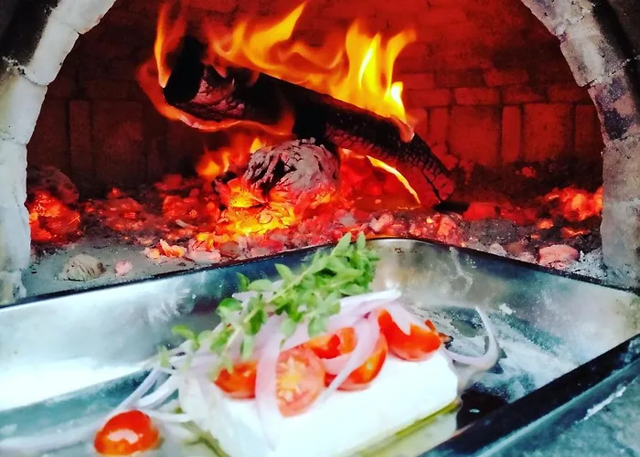 Laura ゲストハウス 4*