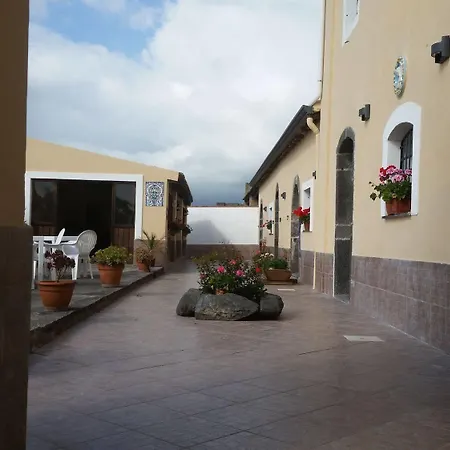 Laura 招待所 贾迪尼-纳克索斯